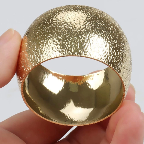 Gehämmerte Metall Serviettenringe Eisen Gold Galvanisiert Sternentextur Elegante Tischdekoration Für Hochzeiten Bankette