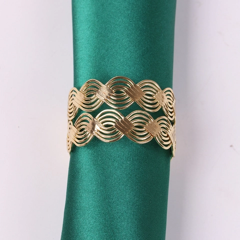 Alloy Woven Wave Pattern Napkin Ring Electroplated Gold Hollow Metal Wire Holder Wedding Banquet Table Decoration