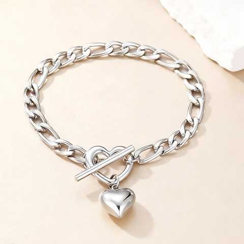 Bracelet Pendentif Coeur En Acier Inoxydable Mode Élégant Fermoir Coeur Chaîne Figaro Bijoux De Poignet Pour Femmes
