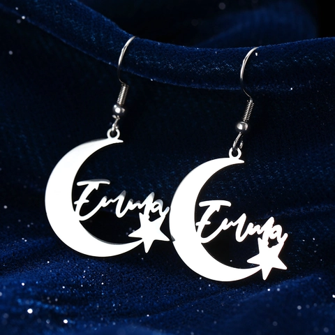Edelstahl Mond Stern Hängeohrringe Mit Schreibschrift Anfangsbuchstabe Durchbrochenes Design Für Damen Mode Accessoire
