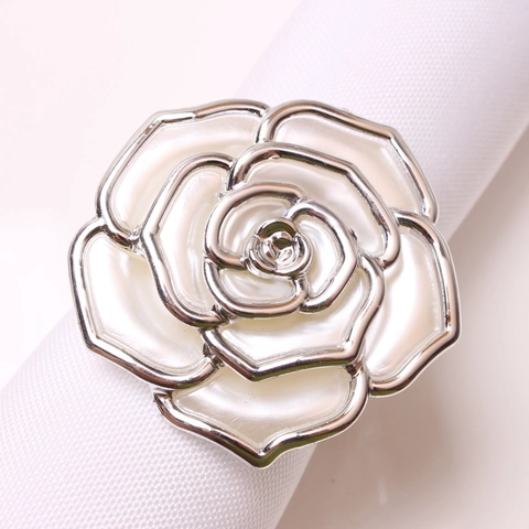 Rose Flower Napkin Ring Silver Plated Metal Base Plastic Camellia Shape Elegant Table Decoration For Valentine Wedding Dinner
