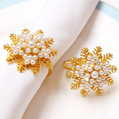 Christmas Napkin Rings Alloy Rhinestone Pearl Snowflake Reindeer Christmas Tree Napkin Holders For Holiday Table Decor Party