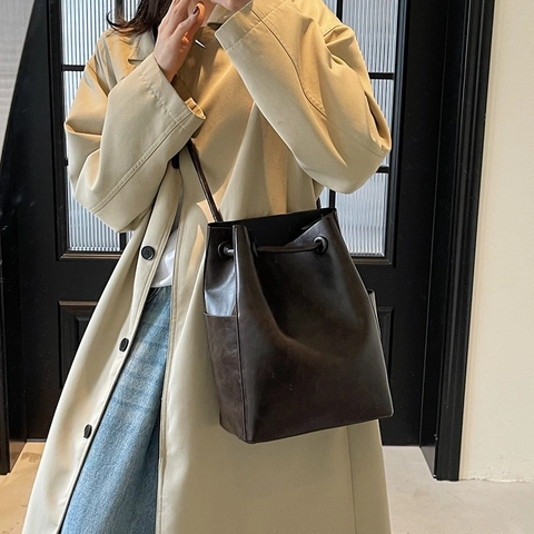 Vintage PU Leder Eimer Tote Tasche Große Kapazität Umhängetasche Minimalistisch Seitentasche Innentasche Für Damen