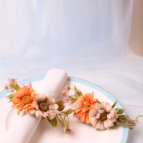 Portatovaglioli Con Margherita Artificiale Fiore Di Raso Decorazione Da Tavola Floreale Fatta A Mano Per Matrimonio Hotel Casa Stile Rustico