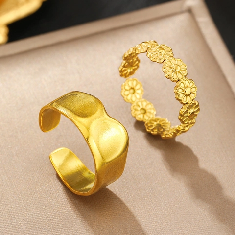 Stainless Steel Adjustable Open Rings Wavy Texture Daisy Flower Retro Minimalist Jewelry For Women