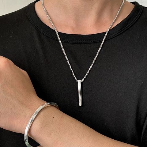 Minimalist Stainless Steel Twisted Rectangular Pendant Necklace And Open Cuff Bangle Jewelry Geometric Hip Hop Style