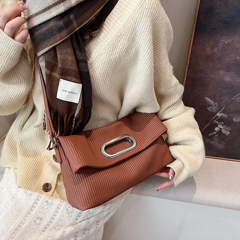 Women Pleated PU Leather Underarm Shoulder Bag With Oval Metal Buckle Solid Color Large Capacity Crossbody Handbag