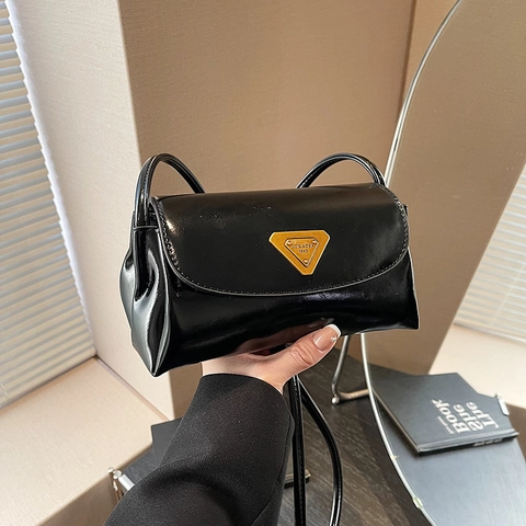 Vintage Glossy PU Leather Shoulder Bag For Women Inverted Triangle Metal Logo Crossbody Pillow Bag Urban Small Handbag