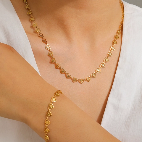 Collezione Di Gioielli In Acciaio Inossidabile Con Collana E Bracciale A Maglie Di Cuore Minimalista Stile Europeo Texture A Raggiera