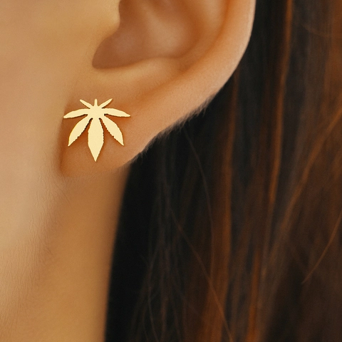 Esdoornblad Knopoorbellen Roestvrij Staal Minimalistisch Plantenontwerp Mode Sieraden Voor Vrouwen