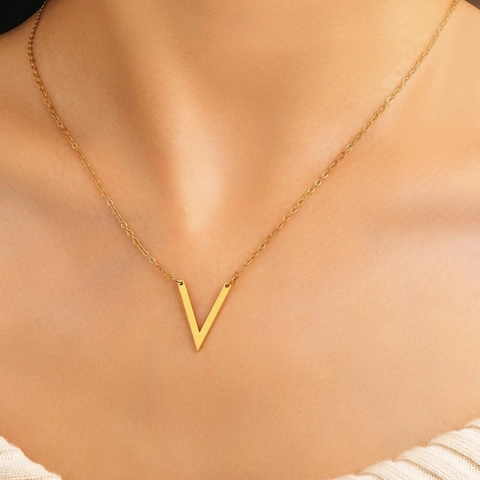Minimalistische V-Förmige Anhänger Halskette Edelstahl Einfache Buchstabe V Schlüsselbeinkette Gold Silber Farbe Schmuck Geschenk Für Damen