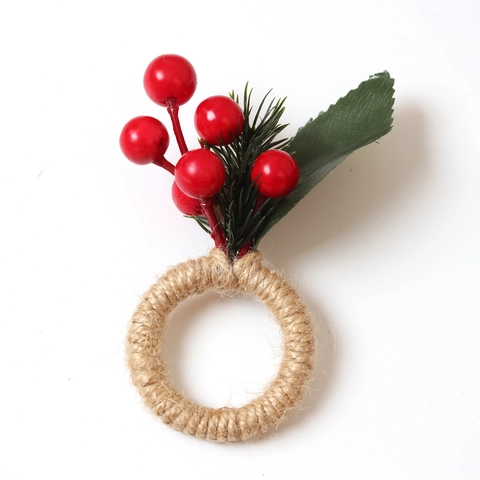 Ronds De Serviette De Noël En Bois Corde De Chanvre Baies Rouges Artificielles Aiguilles De Pin Décor De Table