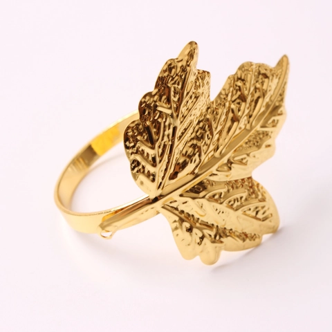 Maple Leaf Napkin Rings Metal Gold Plated Table Decor For Wedding Banquet Hotel Dinner Party Elegant Hollow Leaf Design