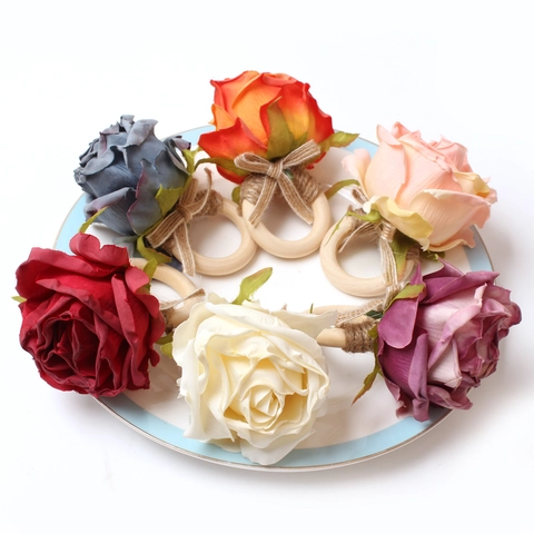 Ronds De Serviette Faits À La Main Avec Rose Artificielle Anneau En Bois Et Corde De Chanvre Pour Décoration De Banquet
