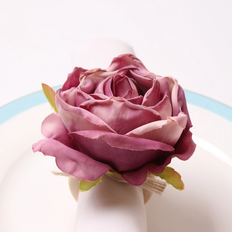 Ronds De Serviette Faits À La Main Avec Rose Artificielle Anneau En Bois Et Corde De Chanvre Pour Décoration De Banquet
