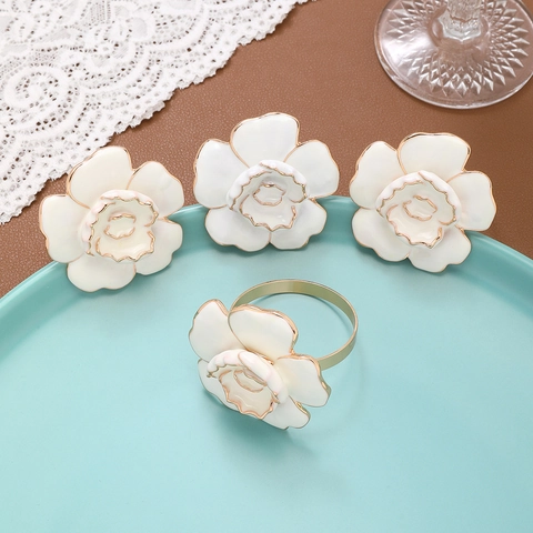 White Flower Napkin Rings Zinc Alloy Gold Plated Camellia Shape Enamel Napkin Buckles For Wedding Party Table Decoration