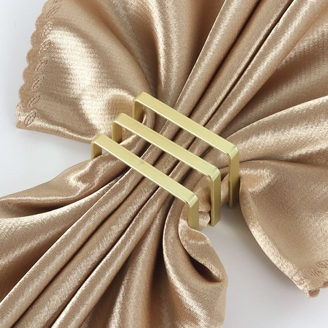 Modern Hollow Zinc Alloy Napkin Rings D-Shaped Square Geometric Napkin Buckles Gold Electroplated Table Decor For Wedding Hotel Banquet