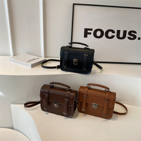 Vintage British Style PU Leather Small Square Bag Women Versatile Handbag Niche Shoulder Crossbody Bag With Metal Lock