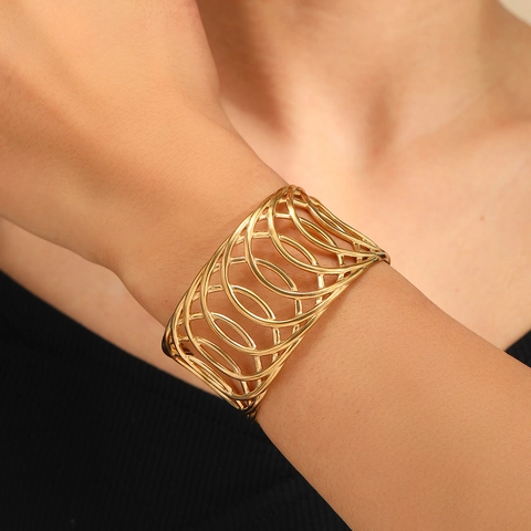 Hollow Geometric Circular Cuff Bracelet Stainless Steel 18K Gold Plated Open Adjustable Fashion Jewelry For Women