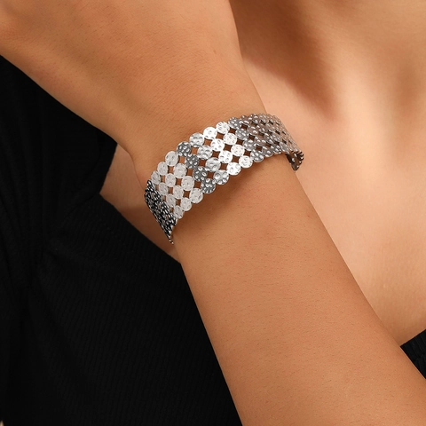 Roestvrijstalen Armband Bangle Hol Uitgesneden Gehamerde Textuur Verstelbare Open Manchet Sieraden Voor Dames