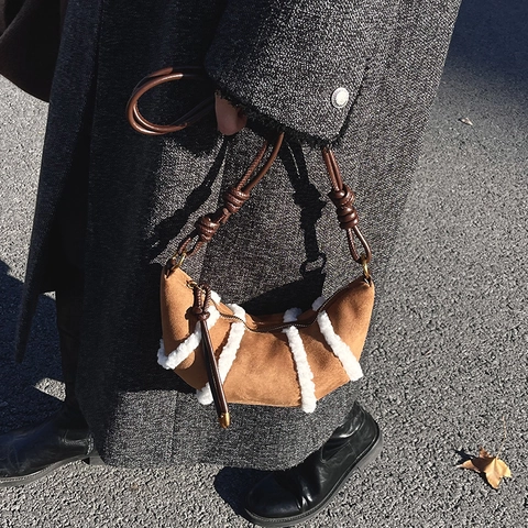 Croissant Shoulder Bag Faux Suede PU Faux Lamb Wool Trim Retro Maillard Winter Niche Crossbody Bag For Women