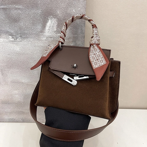 Borsa a Mano Vintage Patchwork in Camoscio PU Con Manico in Foulard di Raso Serratura Hardware Argento Borsa a Tracolla a Trapezio Donna Borsa Elegante Quotidiana
