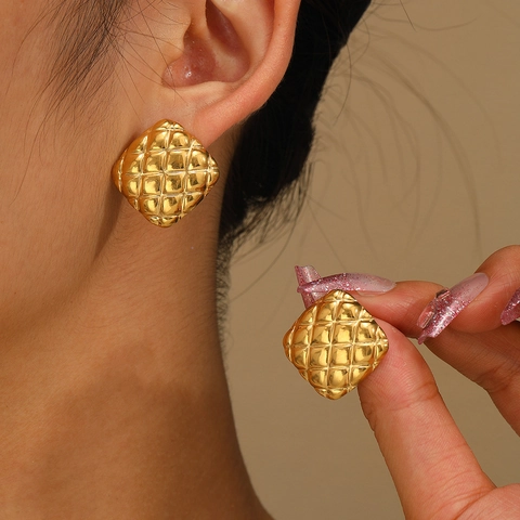 Stainless Steel Square Stud Earrings Vintage Quilted Matelassé Texture Geometric Gold Silver Plated Elegant For Women