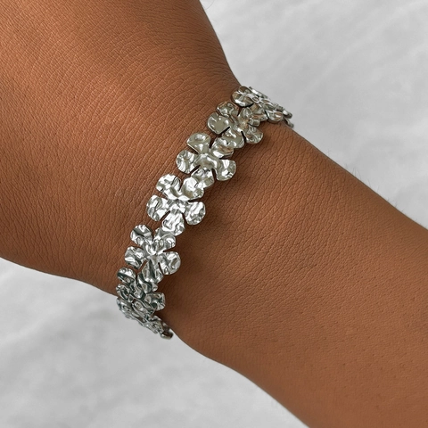 Flower Open Bangle Stainless Steel Hammered Texture Adjustable Floral Cuff Bracelet For Women Retro Ins Style
