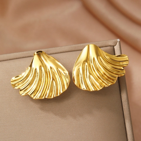 Boucles D'oreilles Puces Coquille En Acier Inoxydable Plaquées Or 18K Forme Éventail Géométrique Style Français Pour Femmes