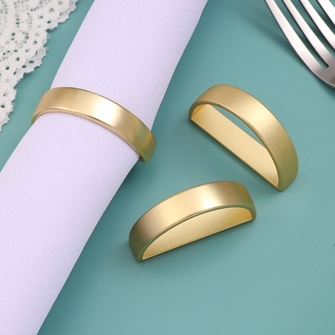 Moderne Minimalistische D-Vormige Servetringen Metaal Zinklegering Matte Afwerking Voor Hotel Bruiloft Tafeldecoratie Dinerfeest