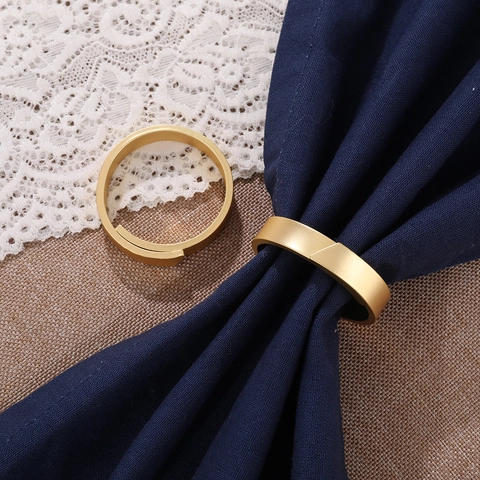 Minimalist Round Napkin Rings Zinc Alloy Matte Gold Electroplated Buckle Holder For Wedding Hotel Dinner Table Decoration