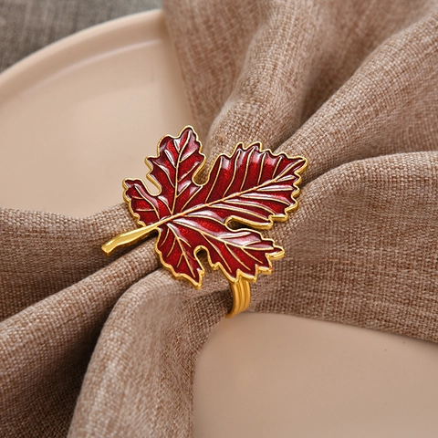 Red Maple Leaf Napkin Rings Zinc Alloy Enamel Gold Plated Autumn Thanksgiving Harvest Table Decoration Elegant Hotel