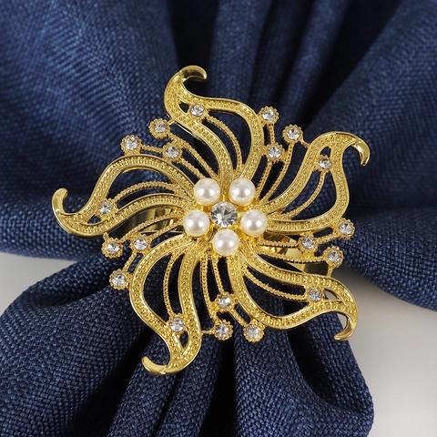 Rond De Serviette Fleur Dorée Alliage Zinc Künstliche Perle Strass Décoration Table Luxe Pour Mariage Hôtel Dîner Fête