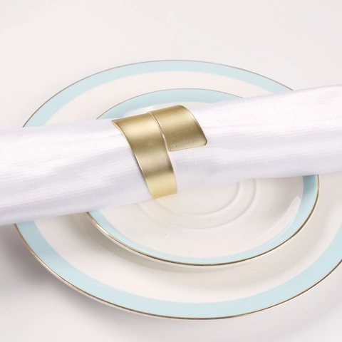 Servetringen Metaal Zinklegering Goud Gegalvaniseerd Geometrisch Patroon Voor Bruiloft Diner Tafeldecoratie Hotel