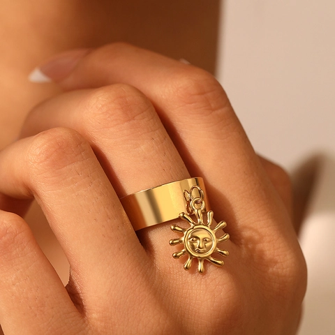 Edelstahl Sonnengesicht Anhänger Ring Breites Band Verstellbar Schmuck Böhmisch Retro Übertrieben Halloween Accessoire