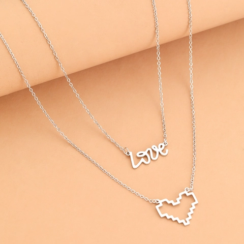 Edelstahl Mehrlagige Halskette Mit Love Schriftzug Und Pixel Herz Anhänger Minimalistischer Modeschmuck Für Damen