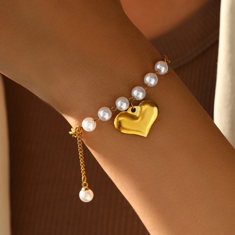 Heart Pendant Freshwater Pearl Bracelet Stainless Steel Gold Plated French Retro Elegant Jewelry For Women Adjustable