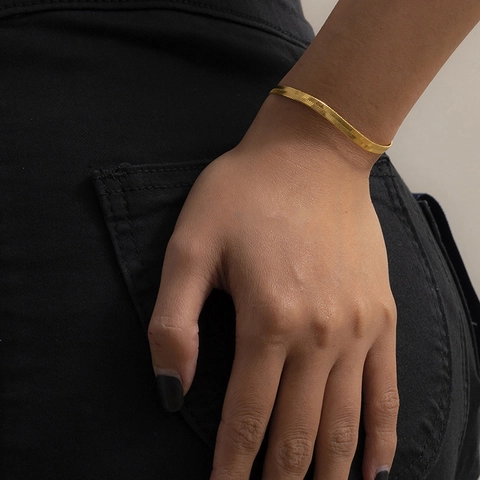Bracciale A Catena Di Serpente Piatta Minimalista Acciaio Inossidabile Placcato Oro Regolabile Pendente A Cuore Gioielli Da Donna