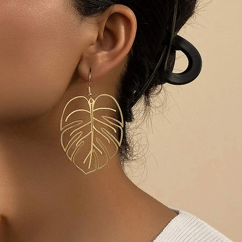 Stainless Steel Hollow Monstera Leaf Drop Earrings For Women Vintage Tropical Plant Dangle Earrings Fashion Holiday Jewelry