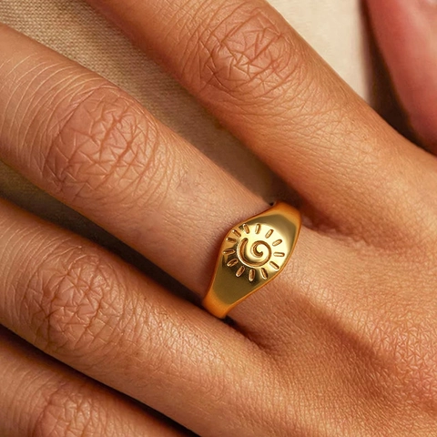 Bague En Acier Inoxydable Plaqué Or 18K Réglable Ouverte Motif Soleil Spirale Style Bohème Pour Femmes