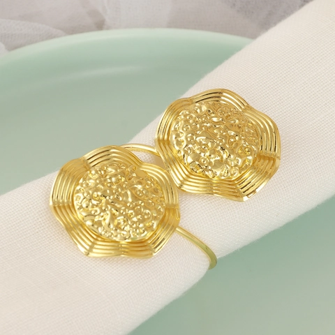 Gold Zinc Alloy Napkin Ring Hammered Texture Irregular Wavy Flower Shape For Wedding Party Hotel Table Decor Elegant