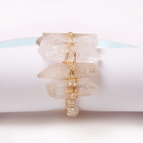 Handmade Natural White Crystal Raw Stone Napkin Rings Zinc Alloy Metal Woven For Wedding Party Table Decor Bohemian Style