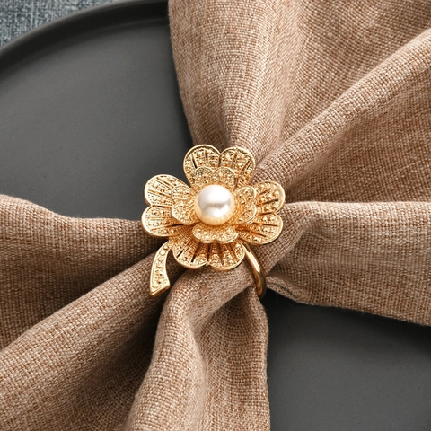 Flower Artificial Pearl Napkin Rings Hollow Zinc Alloy Vintage Napkin Holders For Wedding Hotel Dining Table Decor