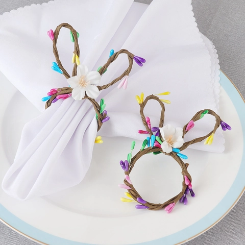 Servilletero de Orejas de Conejo Tejido a Mano para Pascua Bayas de Colores Flor Ratán Trenzado Hebilla de Servilleta Decoración de Mesa