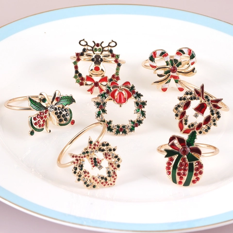 Christmas Napkin Rings Gold Alloy Rhinestone Enamel Reindeer Wreath Bell Set For Festive Holiday Dinner Table Decoration