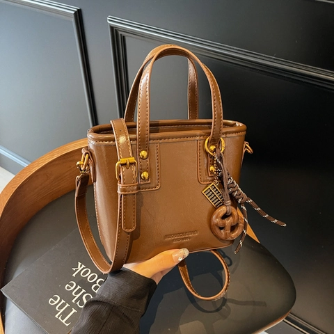 Bolso Cubo de Cuero PU Vintage Casual para Mujer de Alto Brillo al Hombro Bandolera con Amuleto de Ábaco Moda Bolso Diario