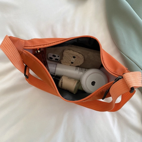 Halbmond Umhängetasche Aus Nylon Und Polyester Für Damen Lässige Hobo Tasche Mit Verstellbarem Breitem Schultergurt