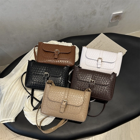 Retro PU Leather Underarm Bag For Women Fashion Embossed Woven Texture Shoulder Bag Solid Color Square Handbag Messenger Bag