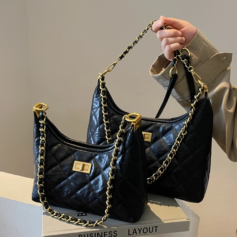 Quilted PU Leather Shoulder Hobo Bag Metal Chain Strap Retro Square Turn Lock Underarm Bag For Women