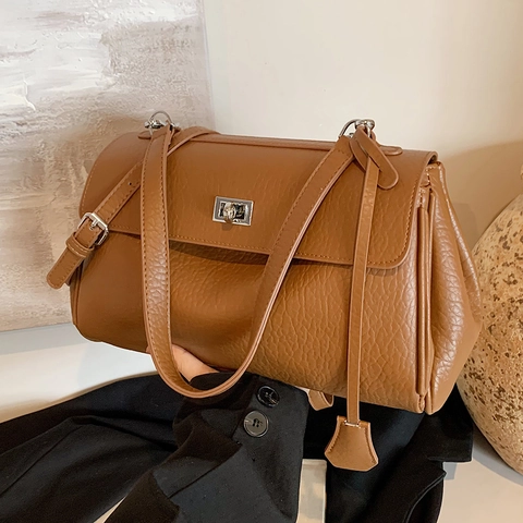 Women Litchi Grain PU Leather Shoulder Bag Fashionable Handbag With Silver Rotating Lock Flap Large Crossbody Bag